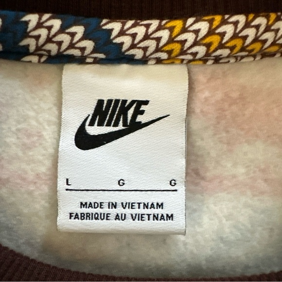 Nike Sweater Kids Large Sportswear Club Fleece Holiday Crew Vintage Christmas - Picture 8 of 8